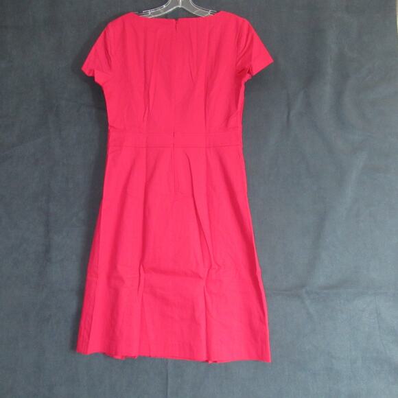 Talbots Dress Womens Size 6 Red Short Sleeve Pleated Modest Minimalist Work - Picture 4 of 9